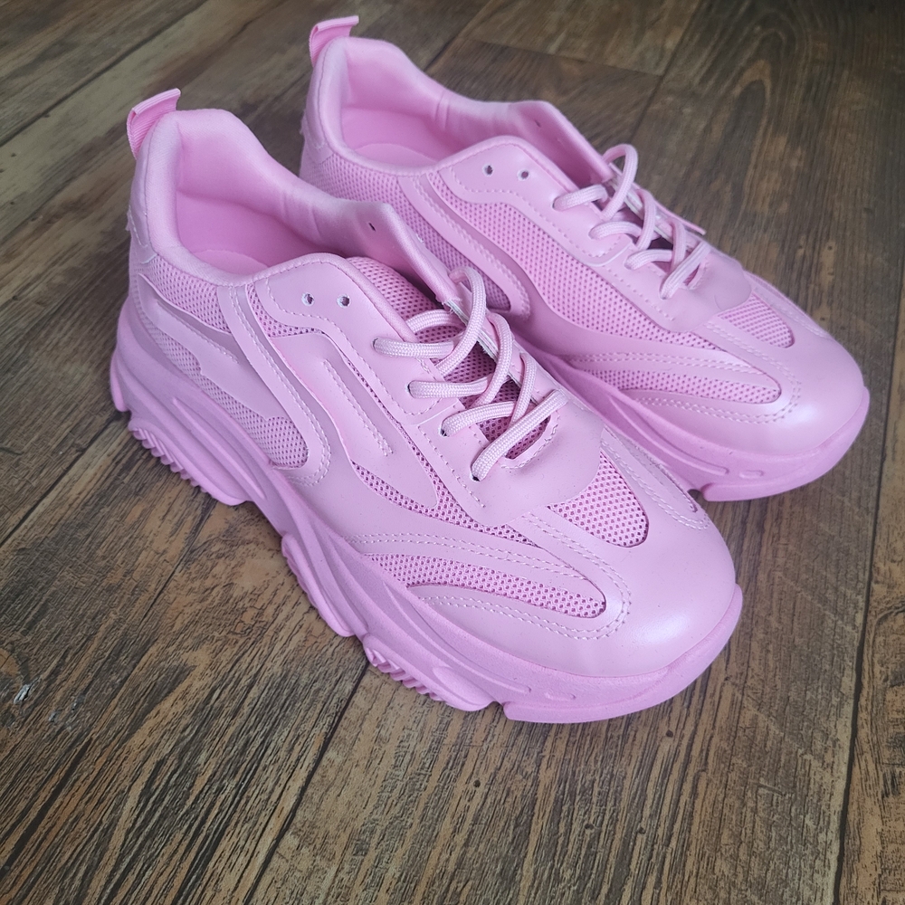 Stylish Pink Women's Sneakers